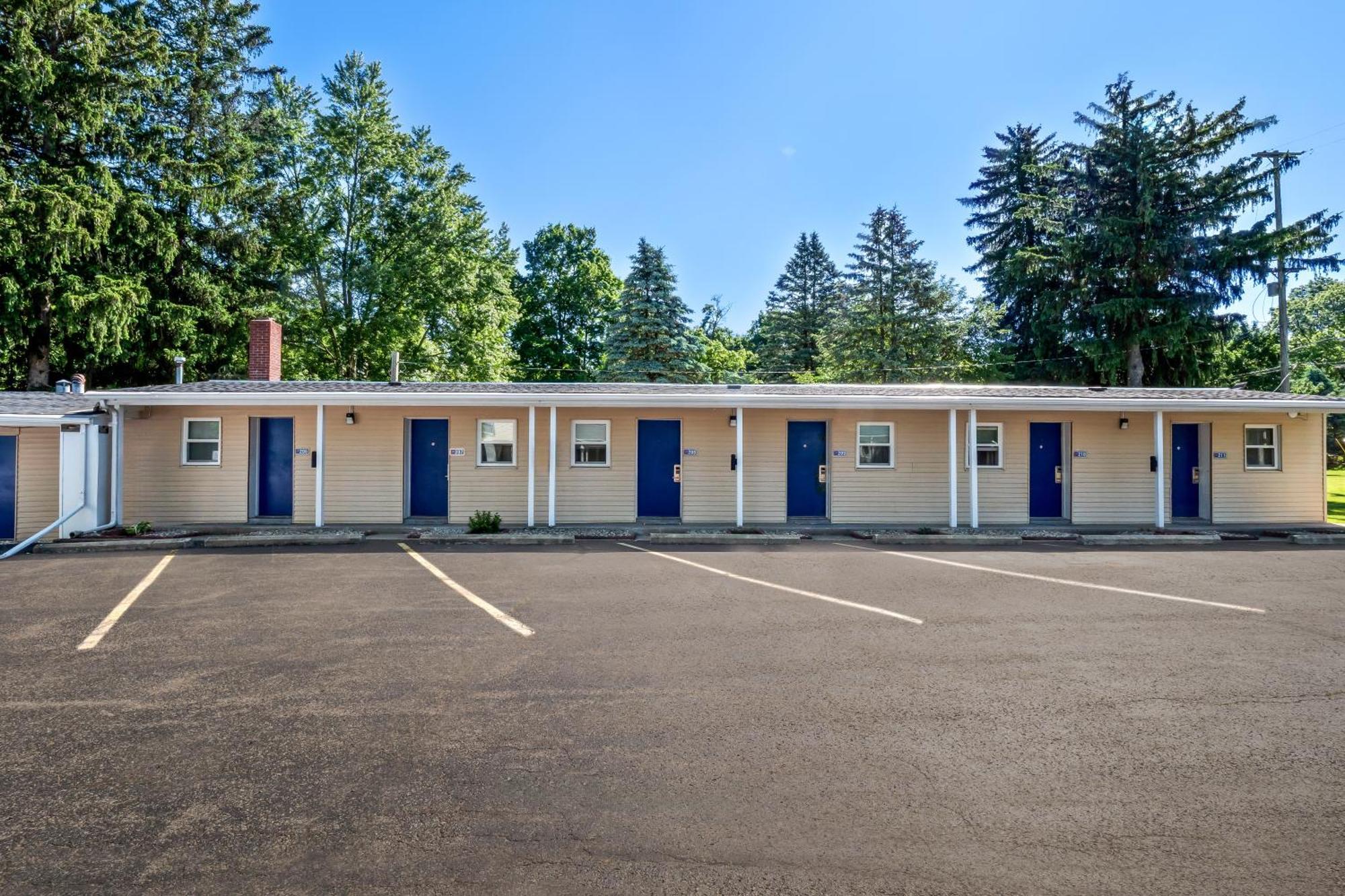 Americas Best Value Inn Jonesville/Hillsdale Εξωτερικό φωτογραφία